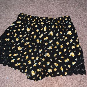Women’s floral shorts